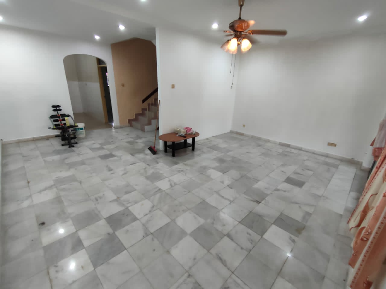 Double Storey Terrace At Batu Maung - photo 2