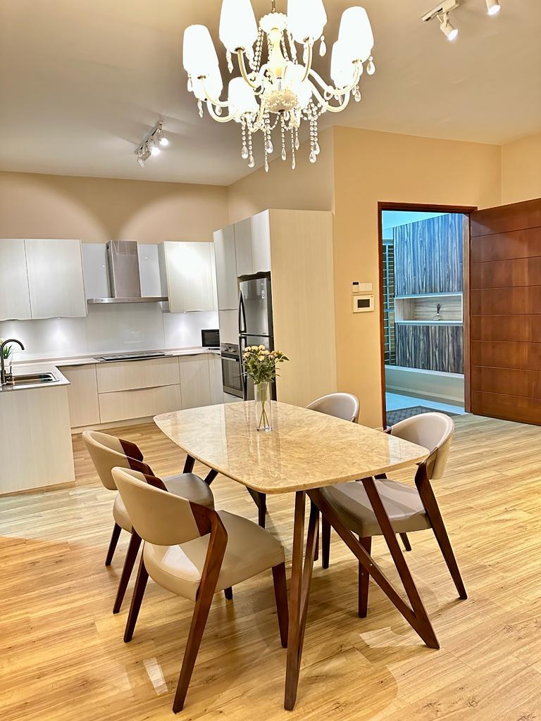 MIRA RESIDENCE ...