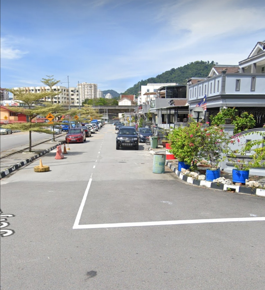 For Sale 2 Storey La ...