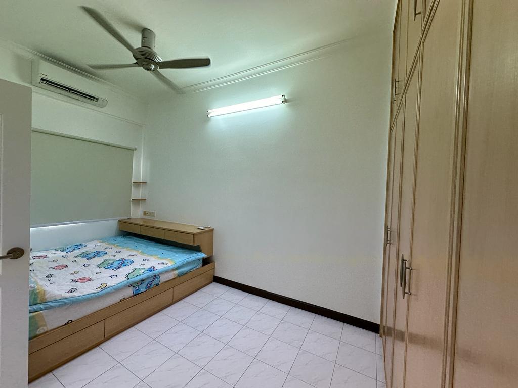 Desa Lumba Kuda Full furnish, 1 Car Park - photo 3