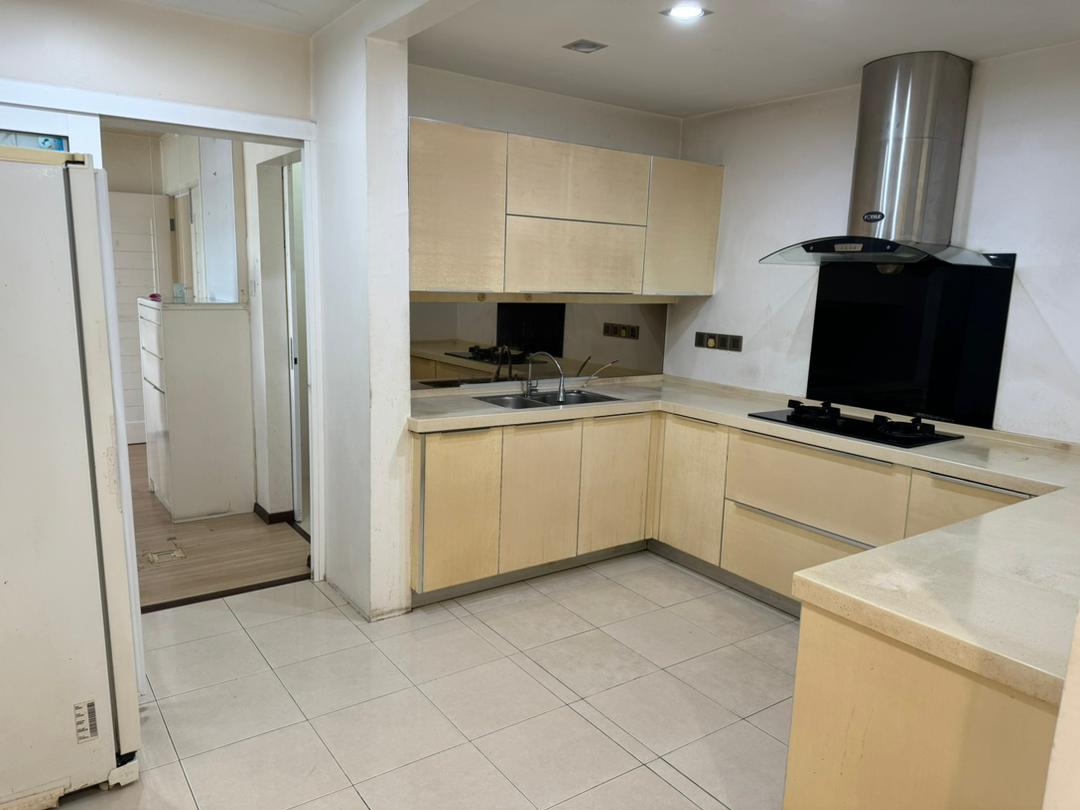 D Piazza Condominium - photo 2