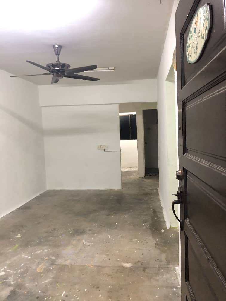 Taman Sri Bayu Flat - photo 2