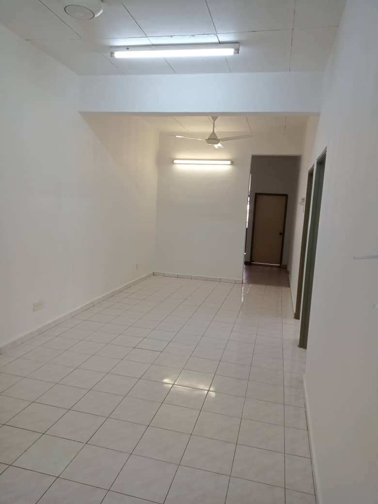 Taman Tunas Muda, Single Storey, Worker Hostel - photo 2