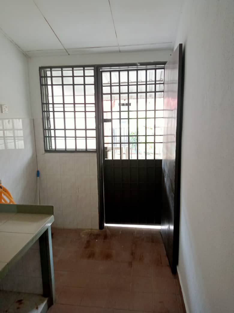 Taman Tunas Muda, Single Storey, Worker Hostel - photo 3