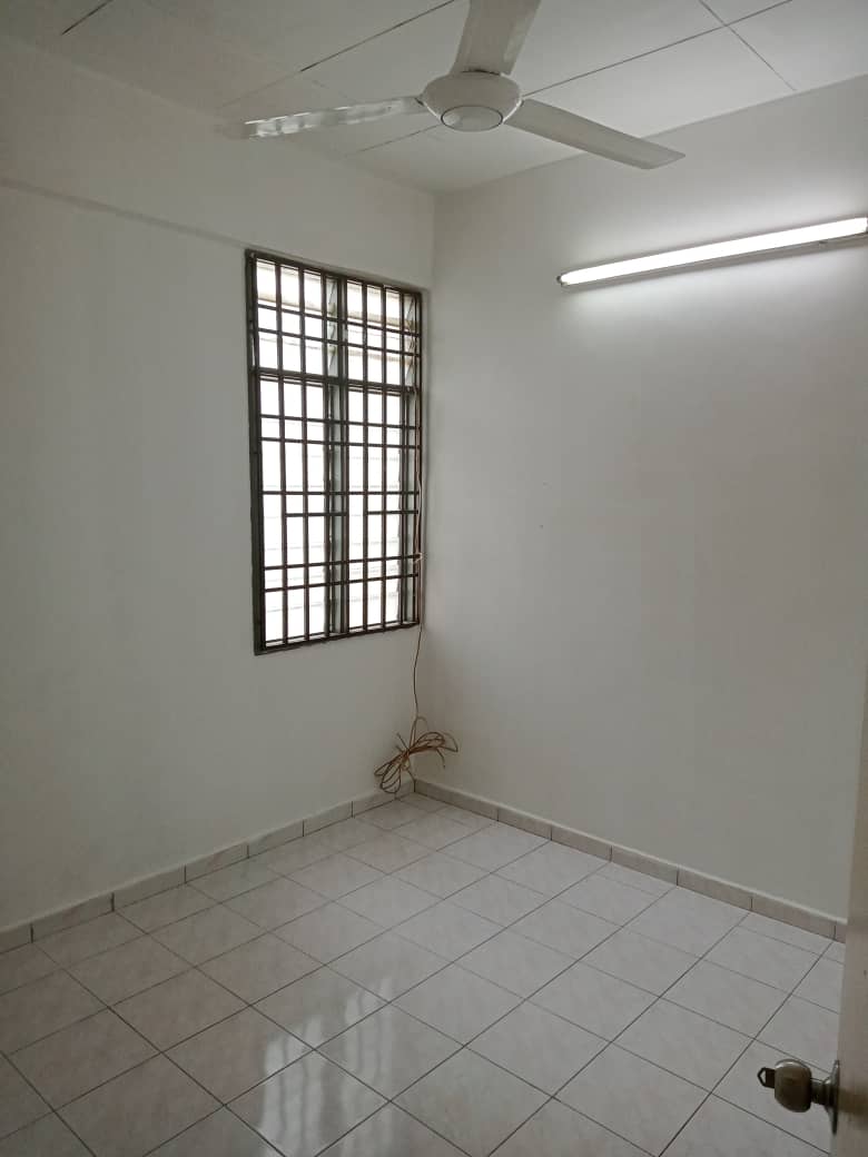Taman Tunas Muda, Single Storey, Worker Hostel - photo 6
