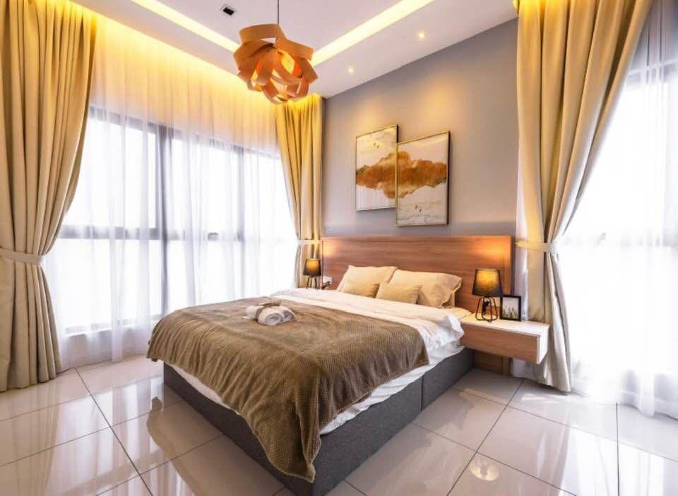 Below Market Value, Puchong FREEHOLD NEW Condo LRT - photo 1