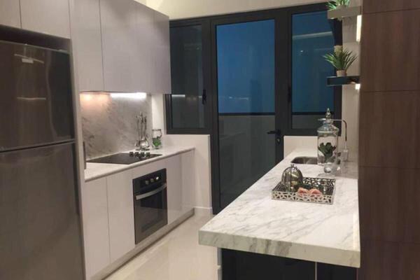 UP 958sqft CONDO - photo 3