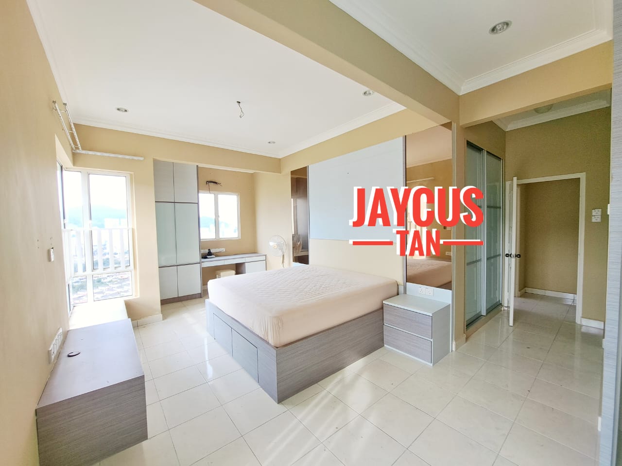 Regency Heights C-18-1 Rm980K - photo 3