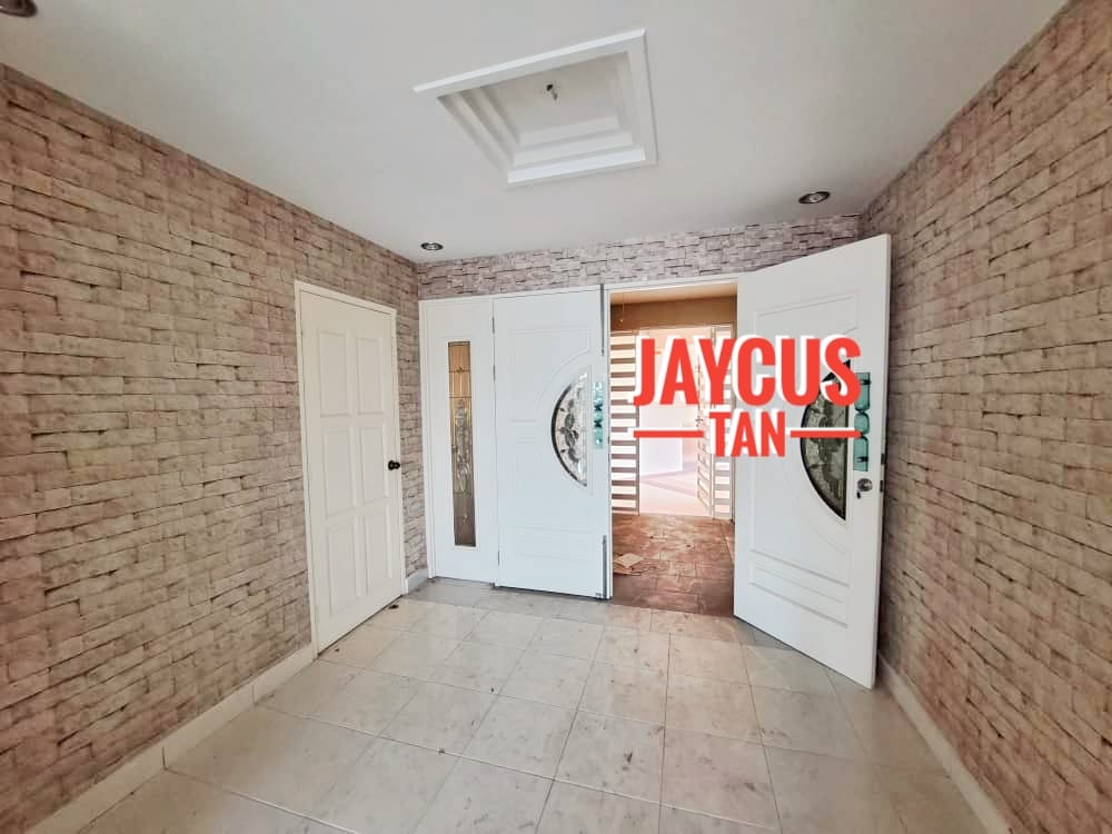Regency Heights C-18-1 Rm980K - photo 6