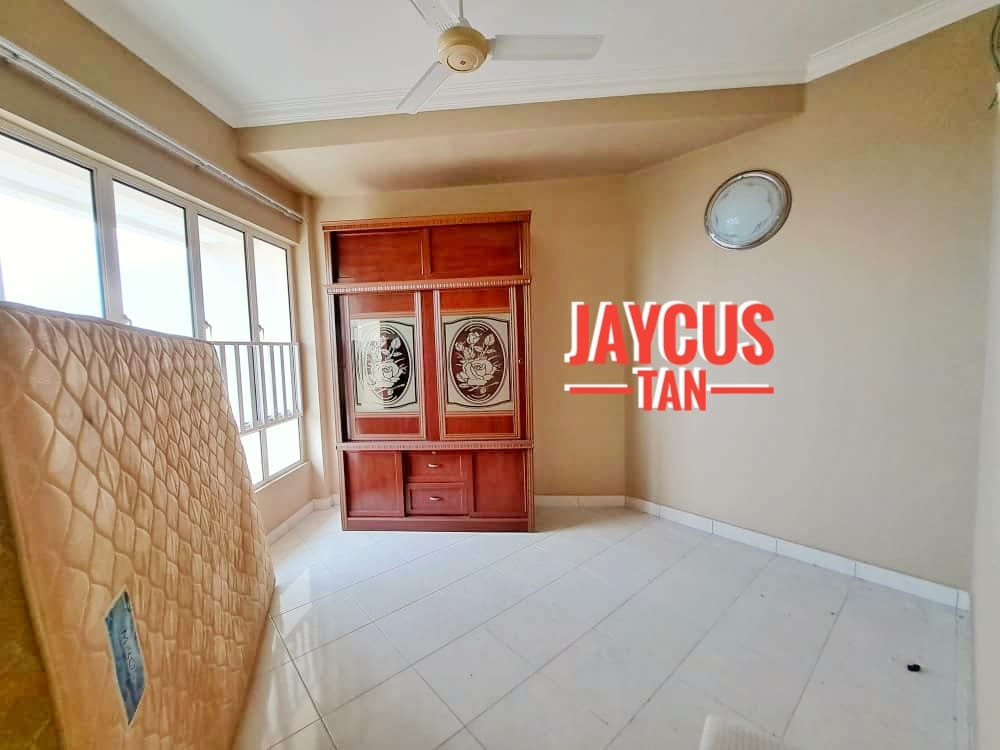 Regency Heights C-18-1 Rm980K - photo 13