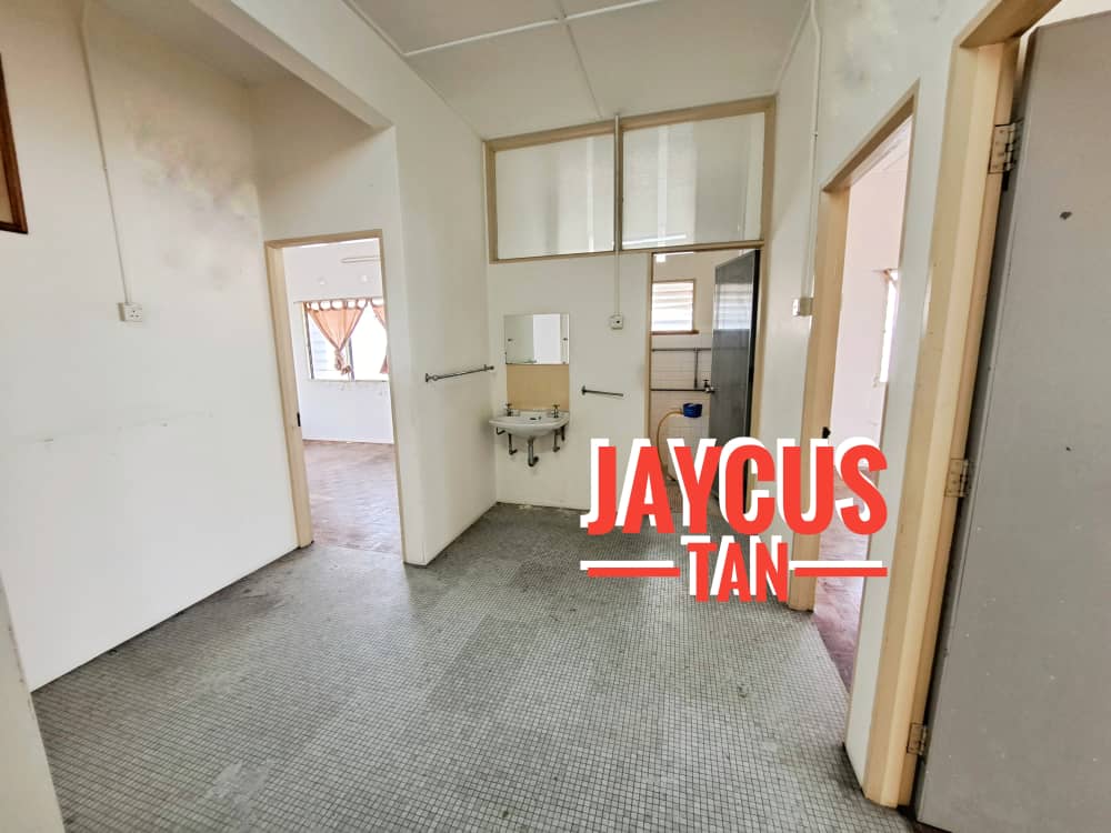 PT Lorong Midlands Rm2Mil - photo 8