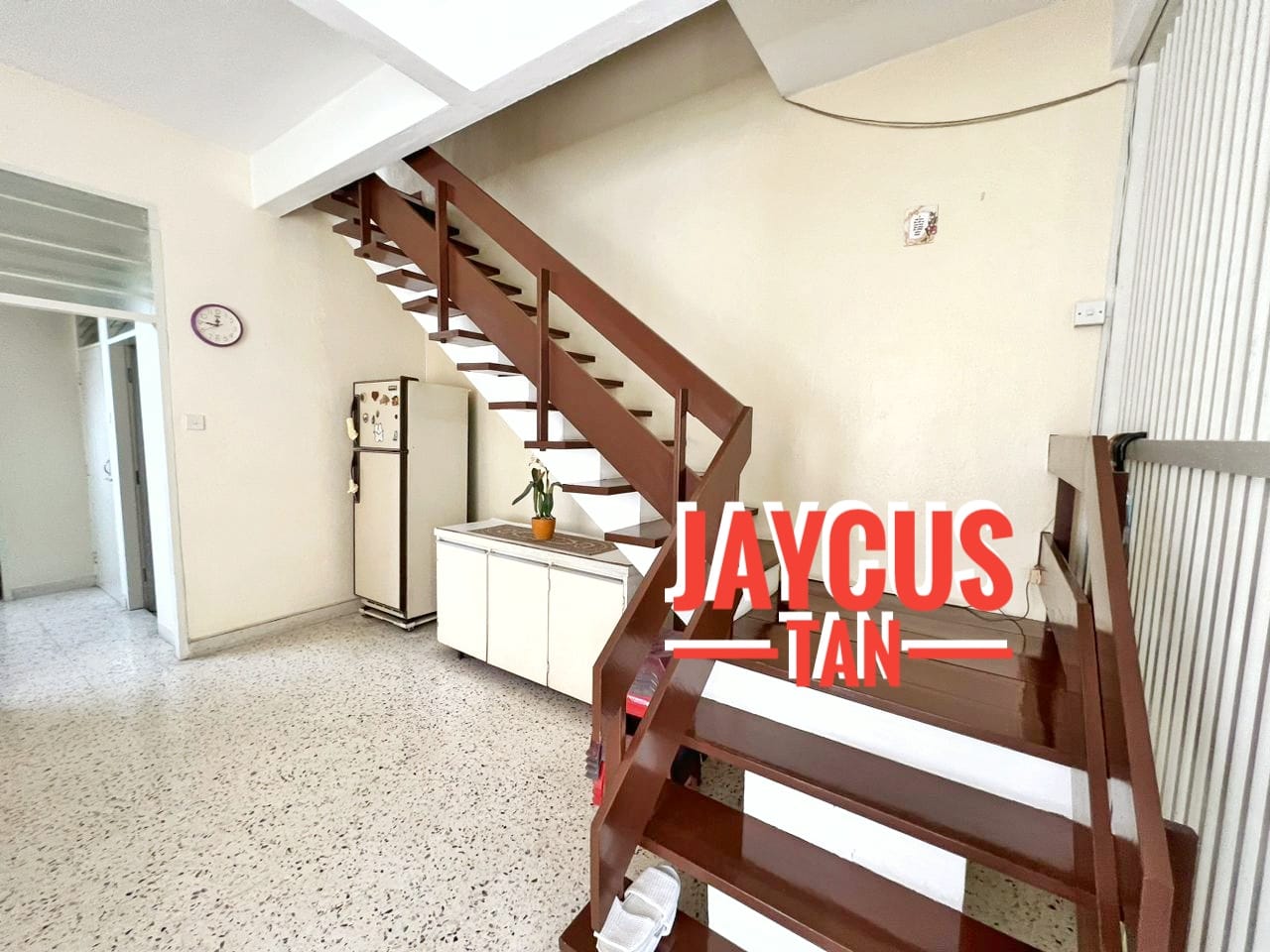 PT Jalan C O Lim Rm1-7M - photo 3