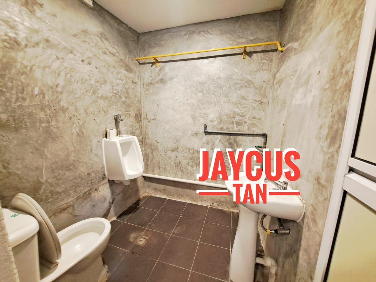 PT Jalan Cantonment RM1-75Mil - photo 12