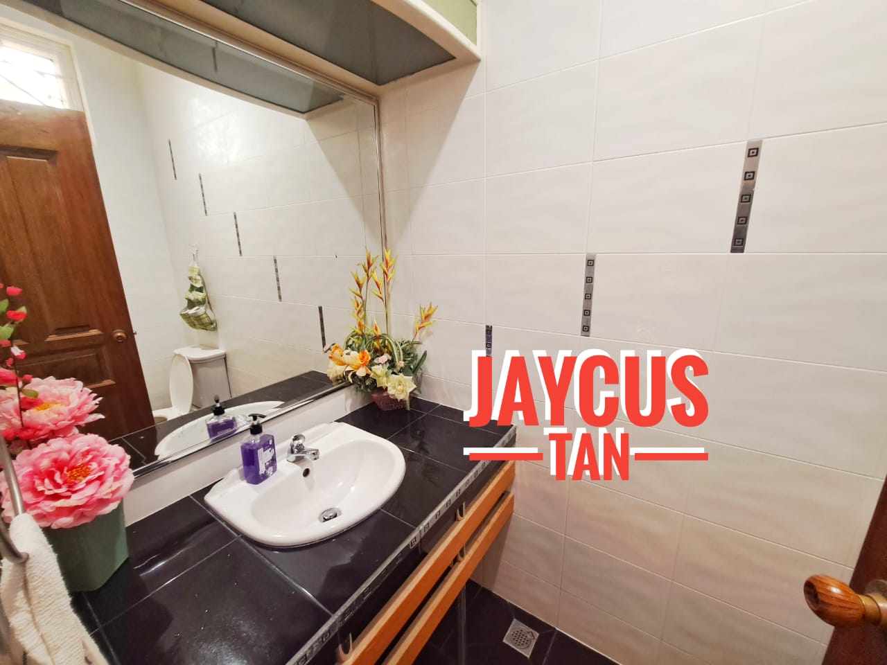 PT Taman Jesselton RM3-7Mil - photo 11