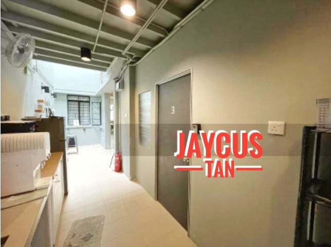 PT Jalan Loh Boon Siew Rm1-5M - photo 11