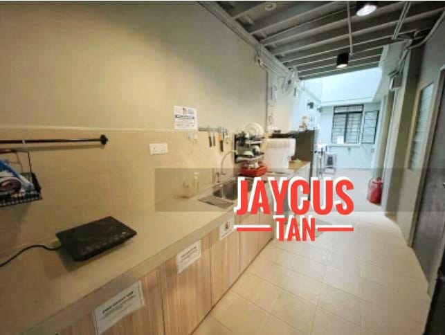 PT Jalan Loh Boon Siew Rm1-5M - photo 13