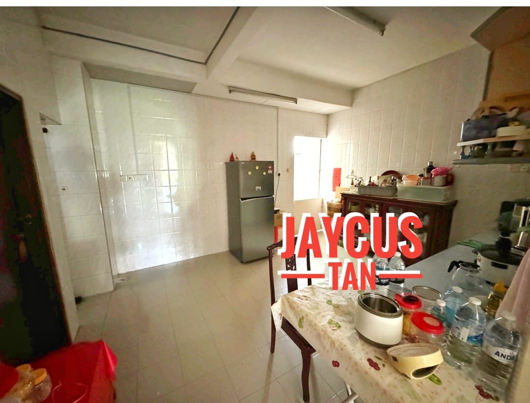 PT Jalan Kebun Bunga RM1-78Mil - photo 2