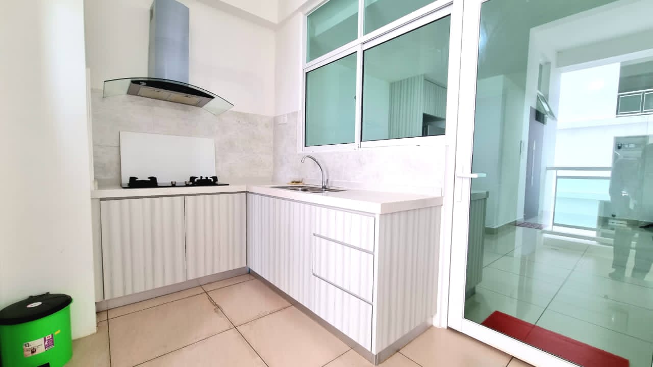 Skyridge Garden Condo Rm2300 - photo 3