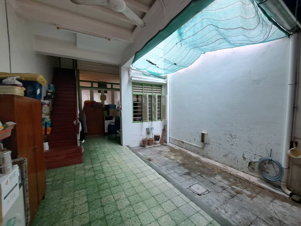 PG Jalan Kebun Nyiur RM950K - photo 4
