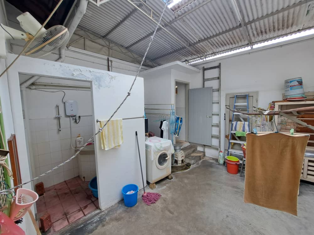 PG Jalan Kebun Nyiur RM950K - photo 7