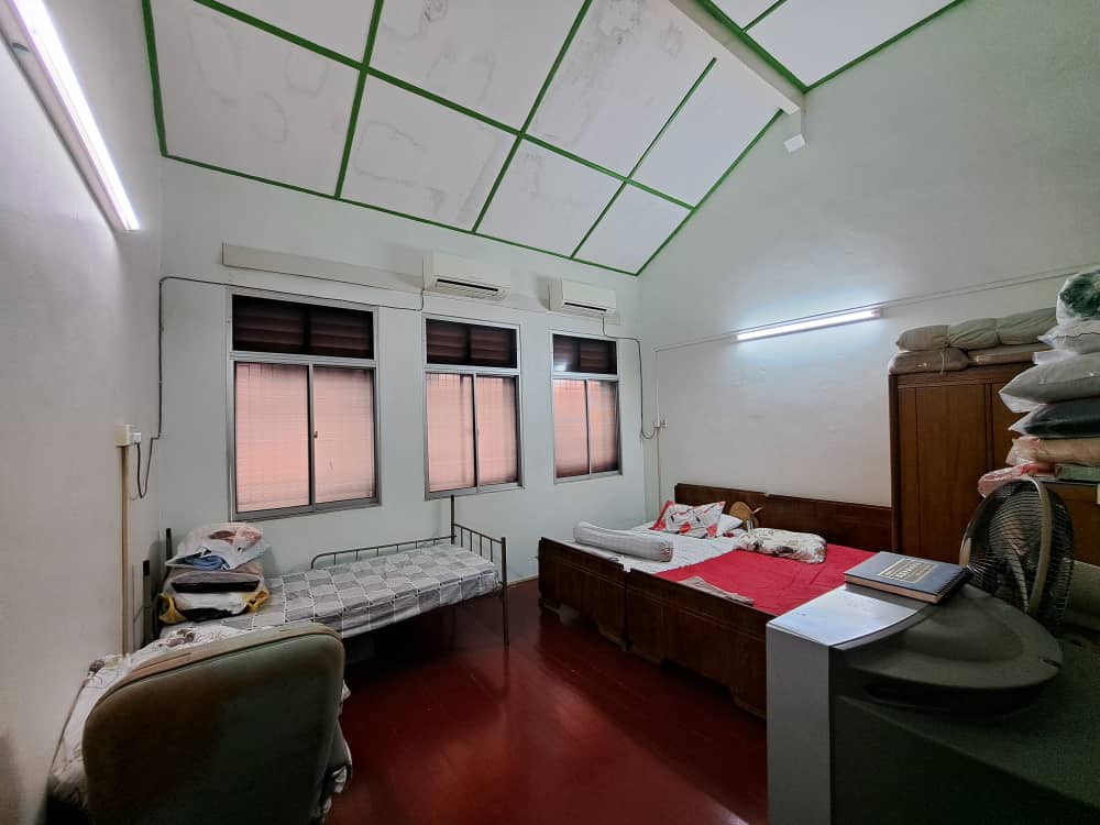 PG Jalan Kebun Nyiur RM950K - photo 12