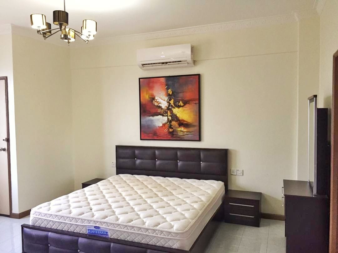 PG Marina Bay Condominium RM2700 - photo 6