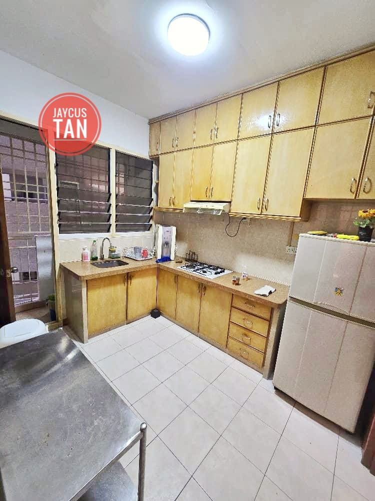 M Gurney Park Condominium RM2200 - photo 3