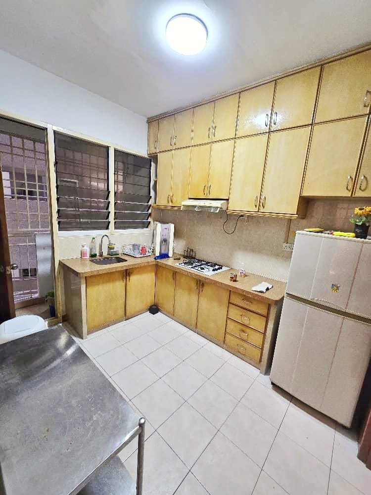 PG Gurney Park Condominium RM2200 - photo 3