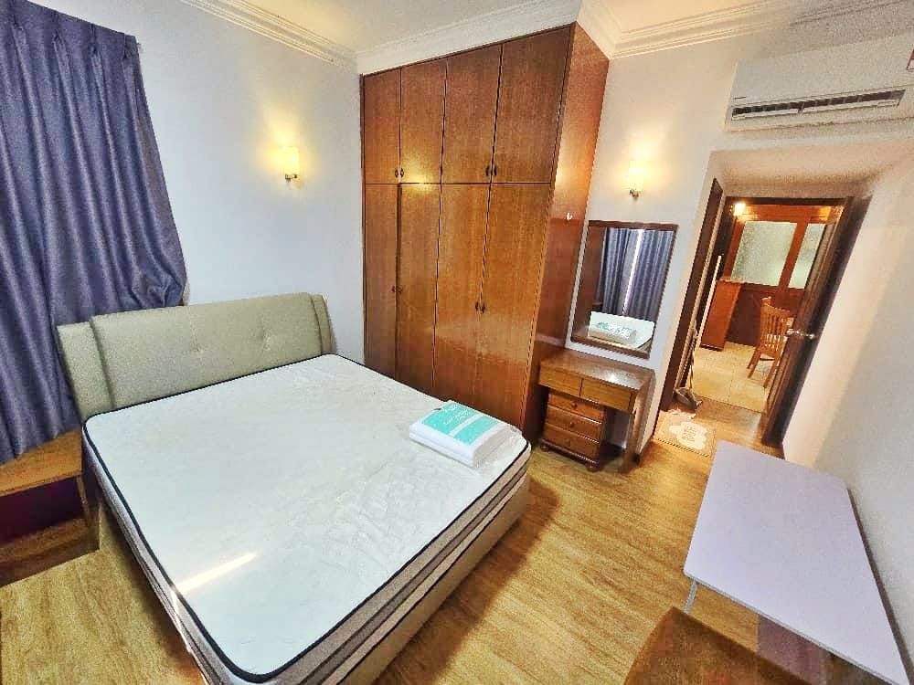 PG Gurney Park Condominium RM2200 - photo 4