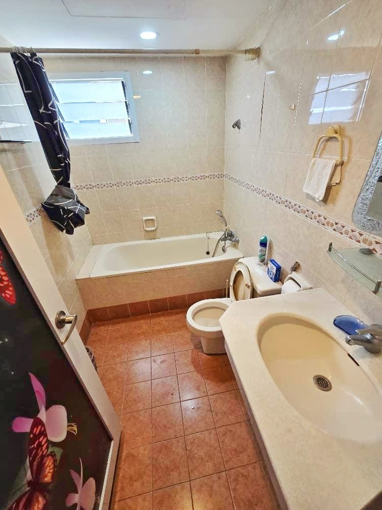 PG Gurney Park Condominium RM2200 - photo 7