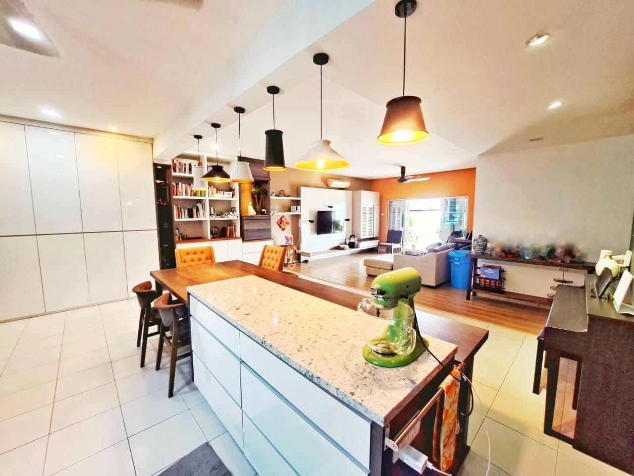 PG 1-SKY Condo - photo 2