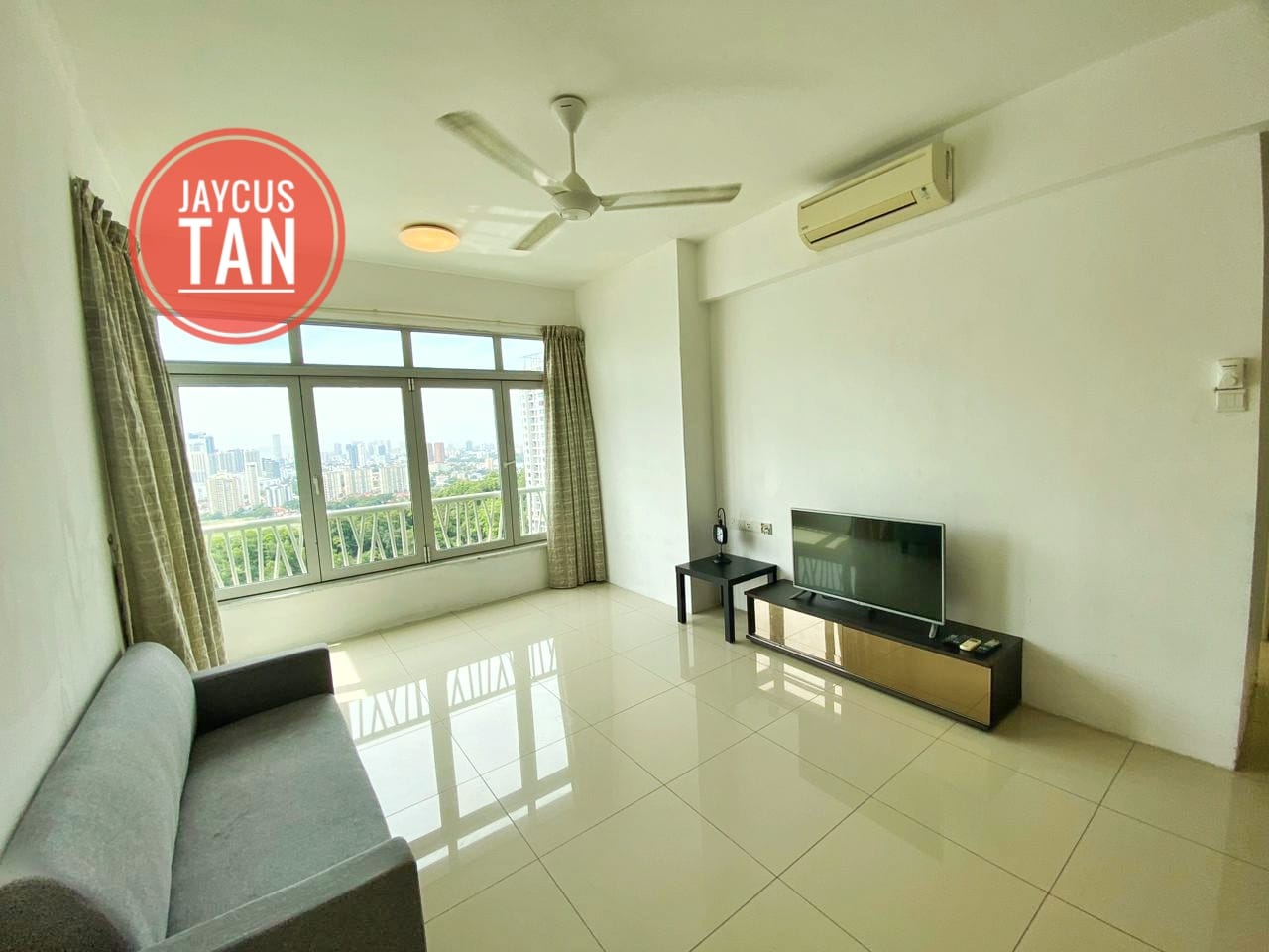 M The Peak Residence ...