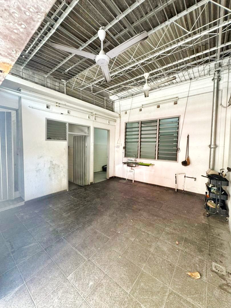 PG Jalan tanjung tokong 2 storey shop house - photo 3