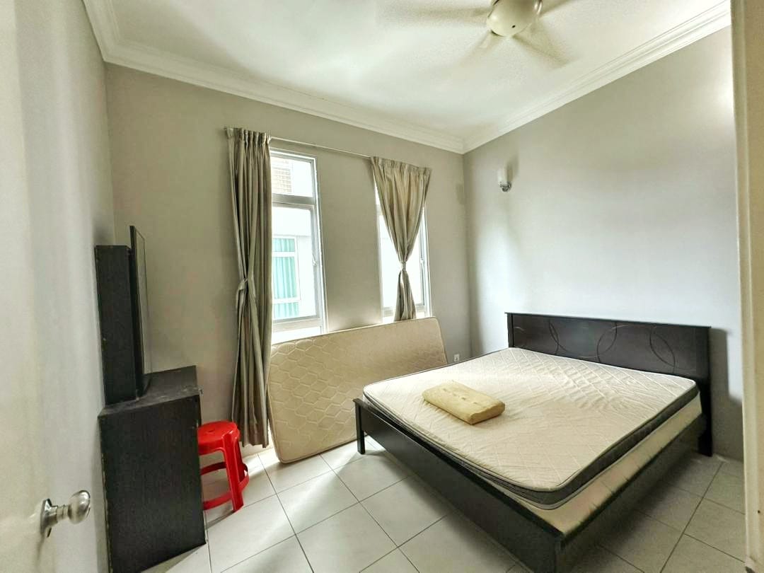 PG The Peak Residence - photo 5