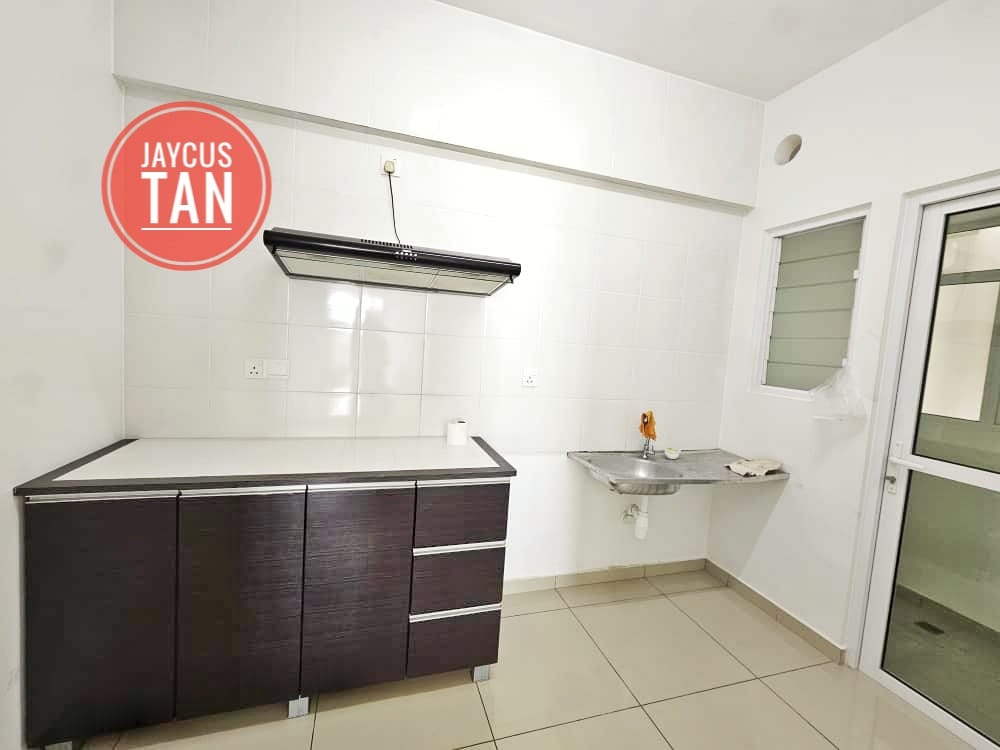 M I-Santorini at Tanjung Tokong - photo 2