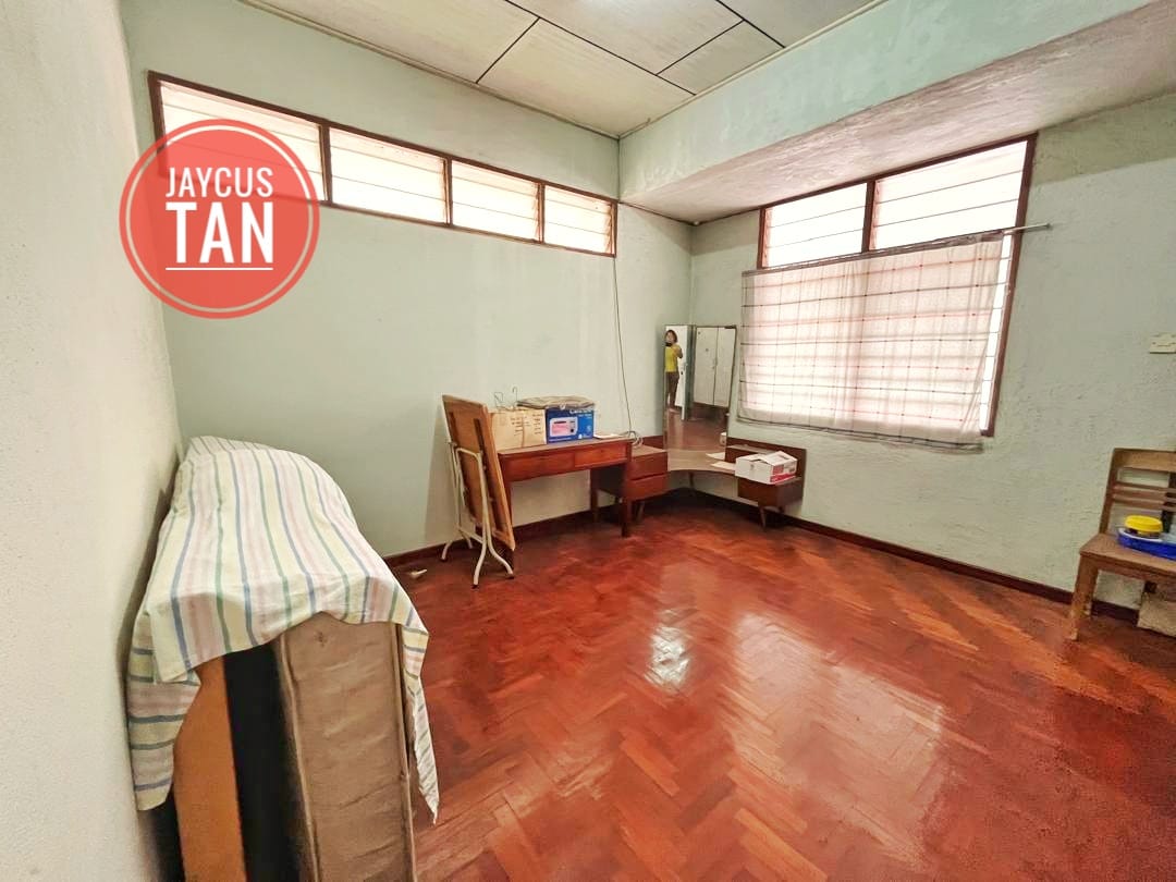 M Jalan Taman Greenview Renovate at Greenland - photo 3