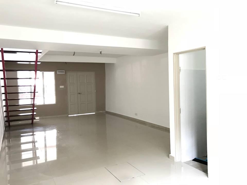 -LOW PRICE-  2 STOREY TERRACE- PRIMA SAUJANA - photo 3