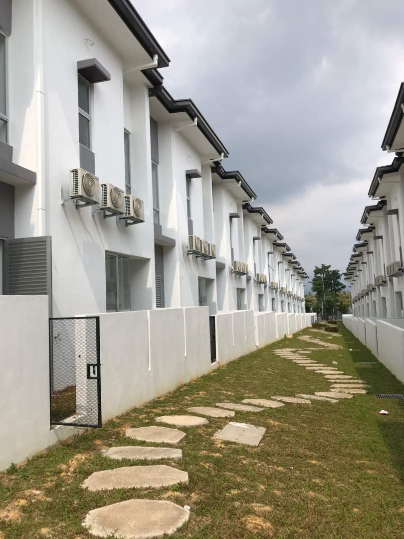 2 STY END LOT - Taman Bukit Ria - KAJANG - photo 3