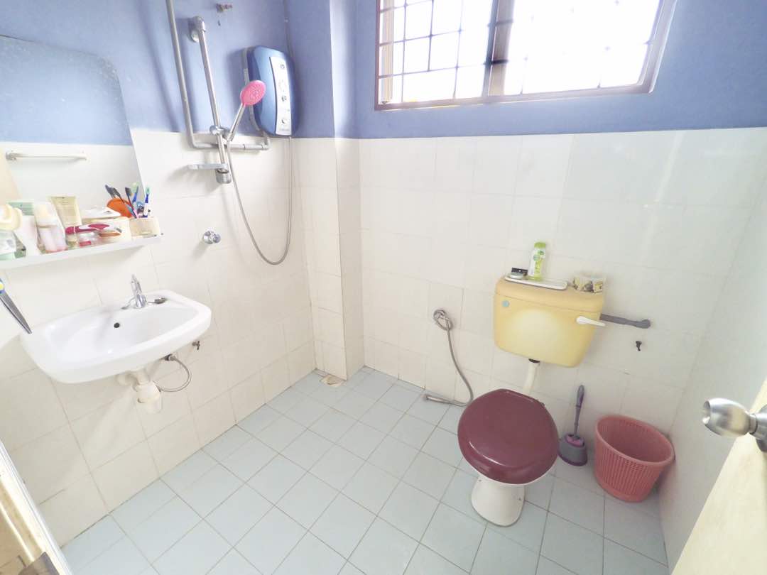 TAMAN UNIVERSITI - 2 STOREY - KAJANG - photo 3