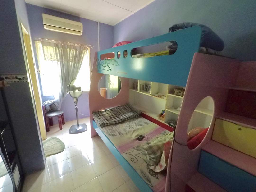 TAMAN UNIVERSITI - 2 STOREY - KAJANG - photo 4