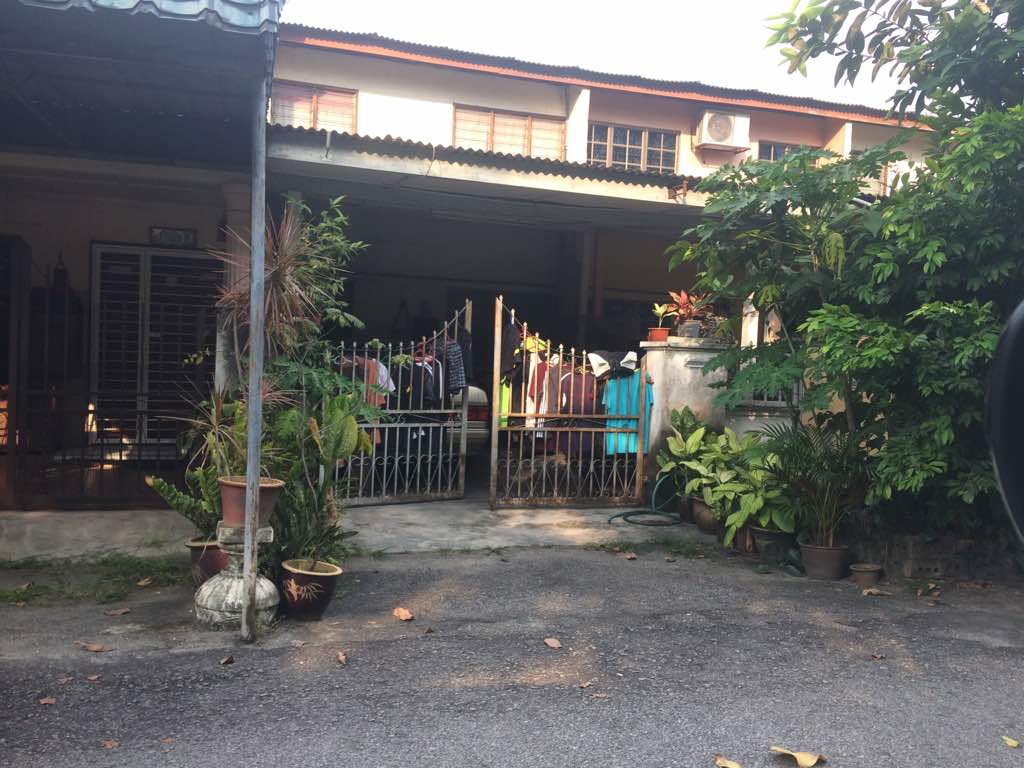 TAMAN SRI JELOK - 2 STOREY TERRACE - KAJANG - photo 2
