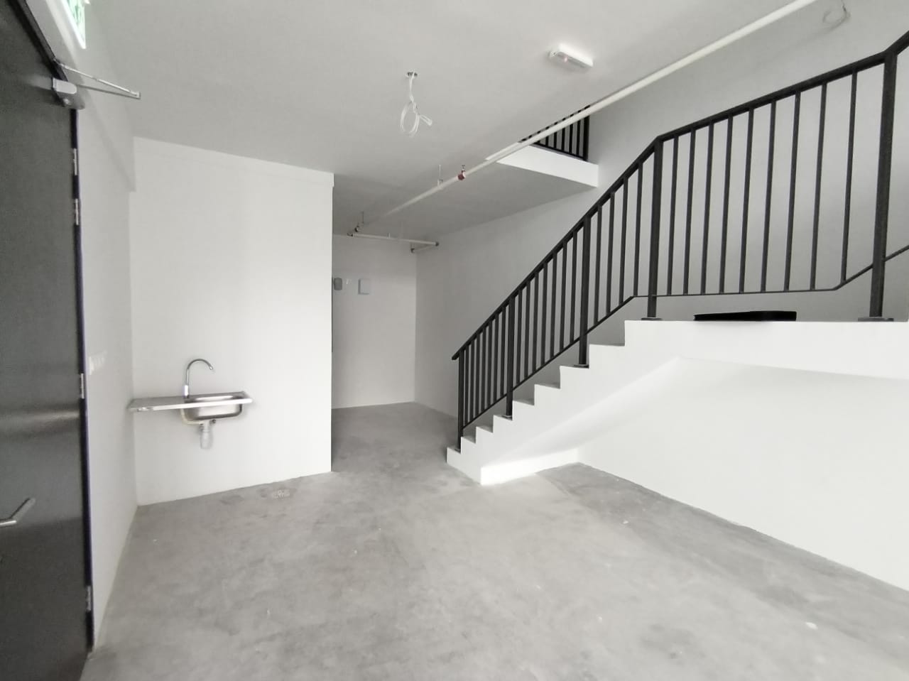 Emhub Warehouse Emporis Kota Damansara By Jay Ng - photo 3