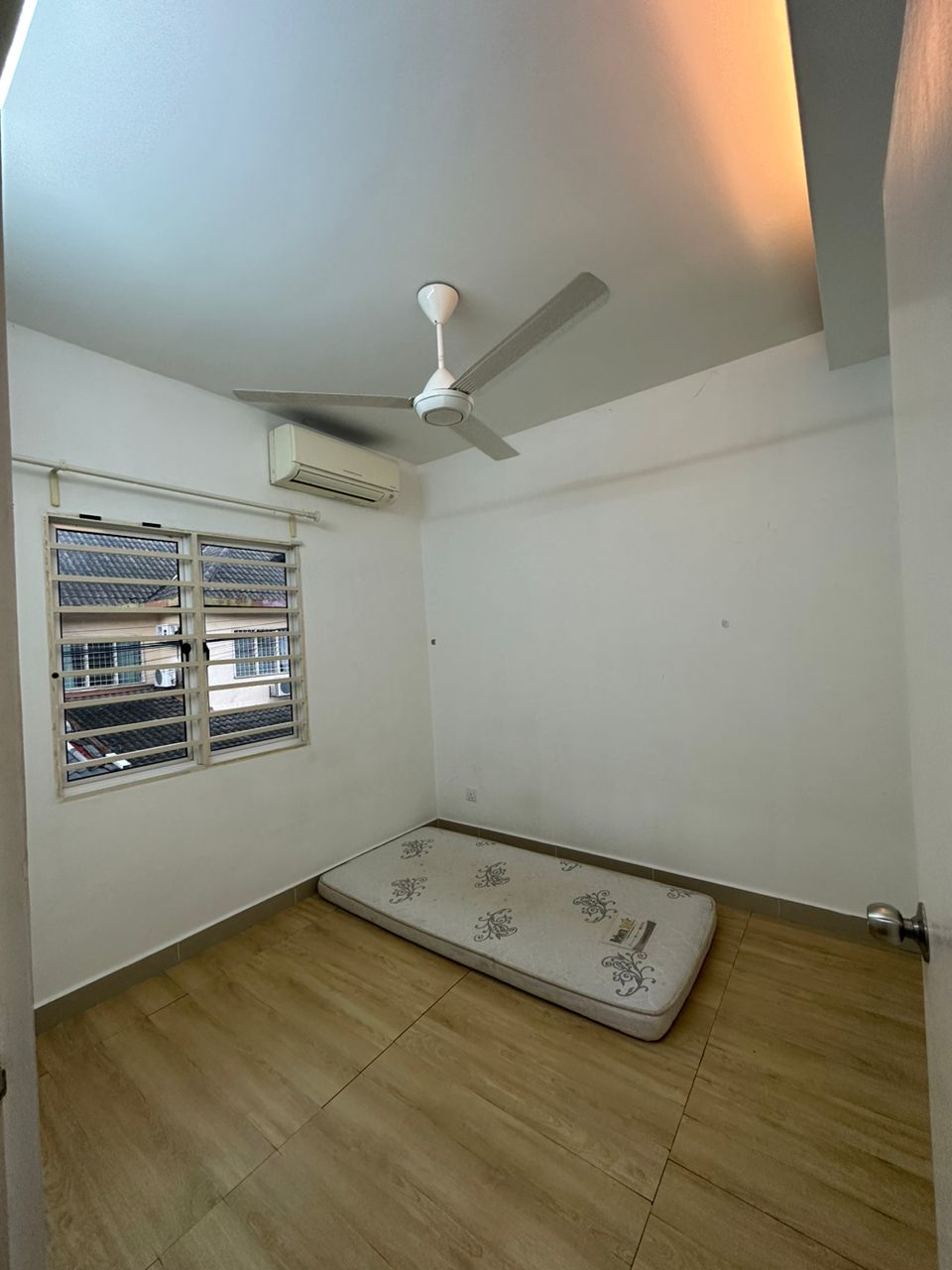 Double Storey Terrace House at USJ 6 By Angeline - photo 5