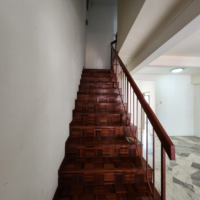 Double Storey Terrace House Wawasan 3 Puchong Jaya - photo 4