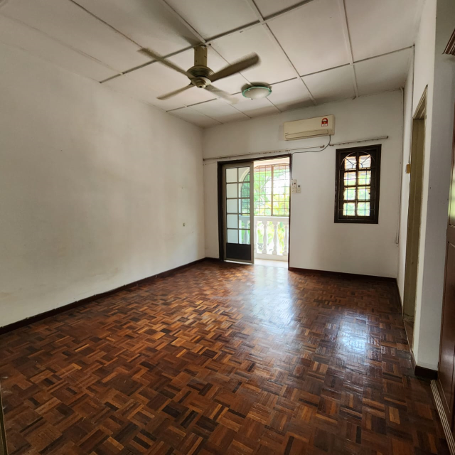 Double Storey Terrace House Wawasan 3 Puchong Jaya - photo 7