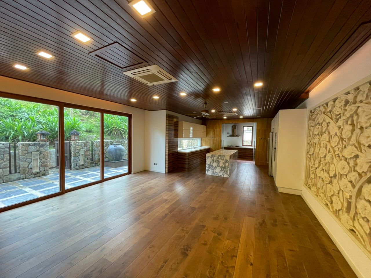 3 Storey Bungalow at The Mines Resort By Angeline - photo 2