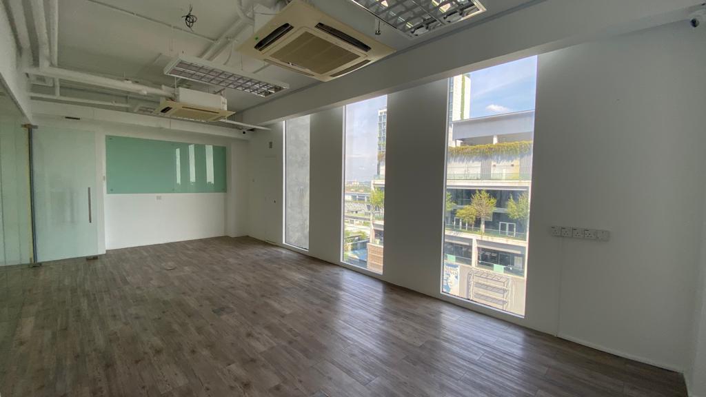 Sky Park One City USJ Office By Jay Ng - photo 4