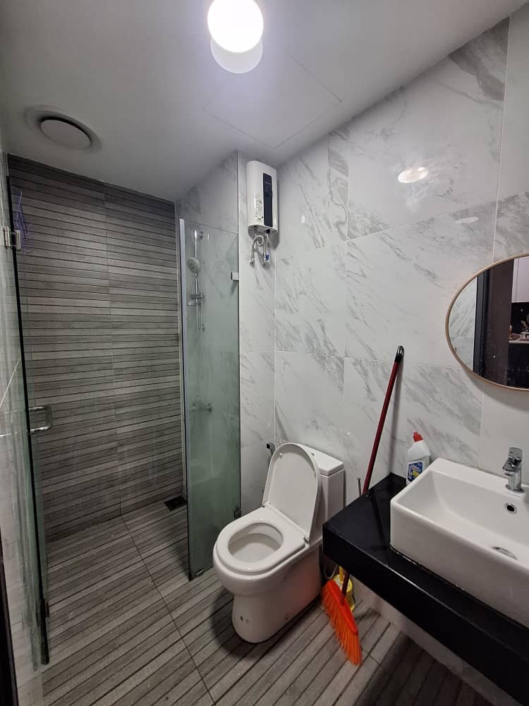 Emporis Residence Master Room Ally - photo 3