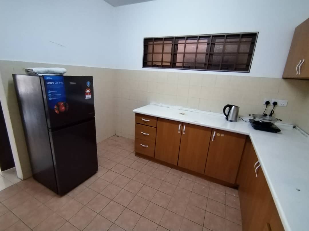 Palm Spring Medium Room Kota Damansara - photo 2