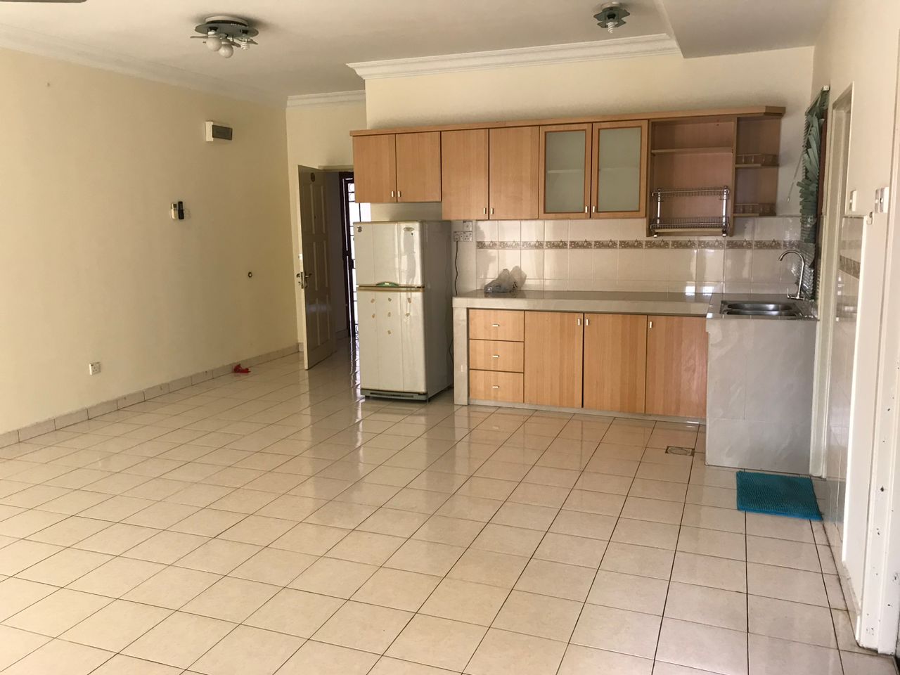 Bayu Puteri Apartment For Rent By Angeline - photo 2